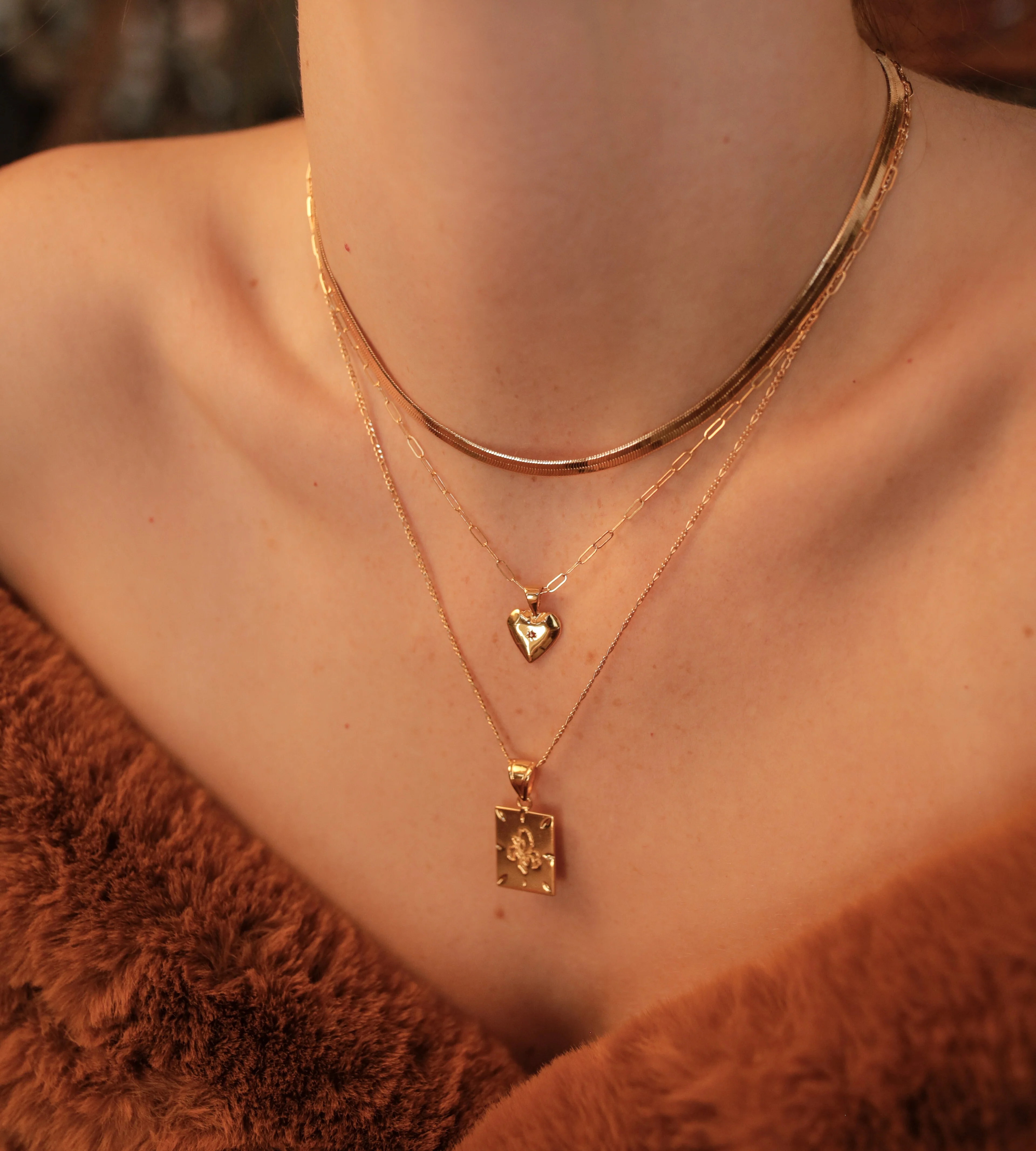 Gilded Heart Pendant Necklace - Image 4