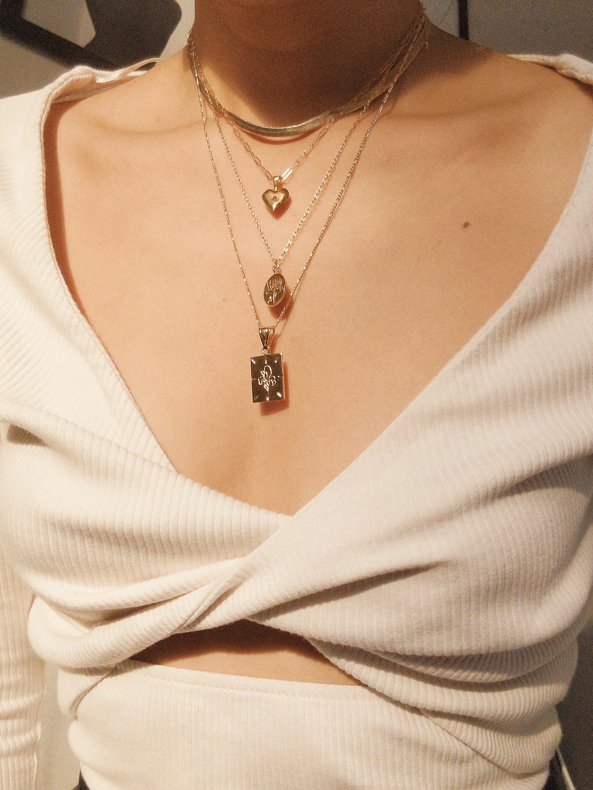 Gilded Heart Pendant Necklace - Image 7