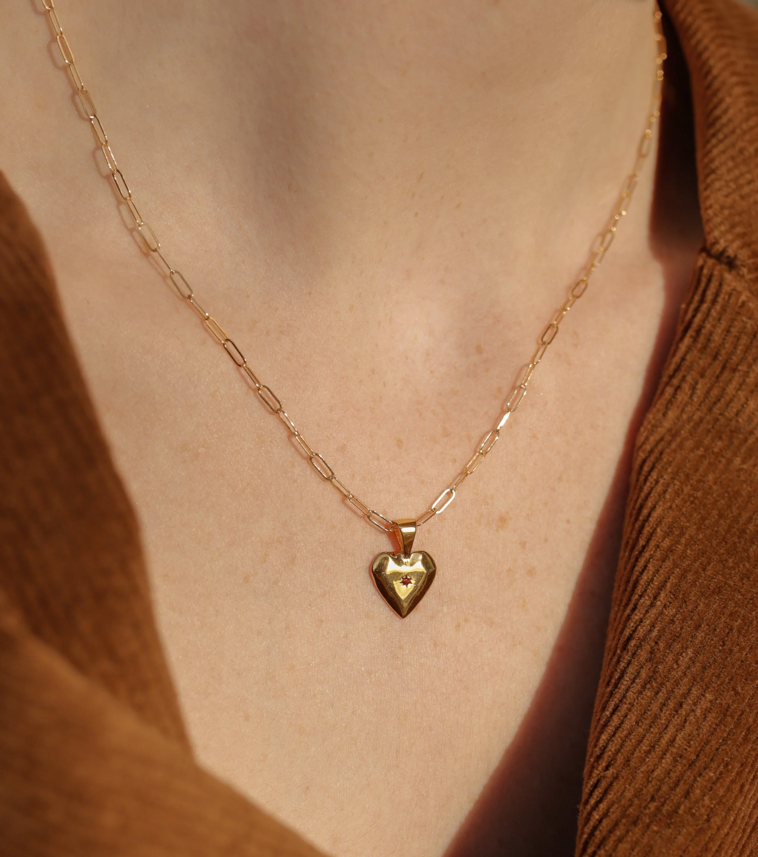 Gilded Heart Pendant Necklace - Image 8
