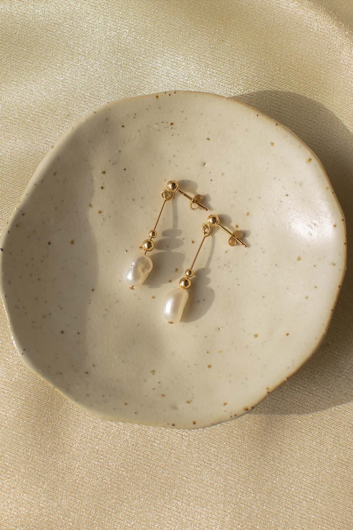 Meghan Pearl Dangle Earrings - Image 4